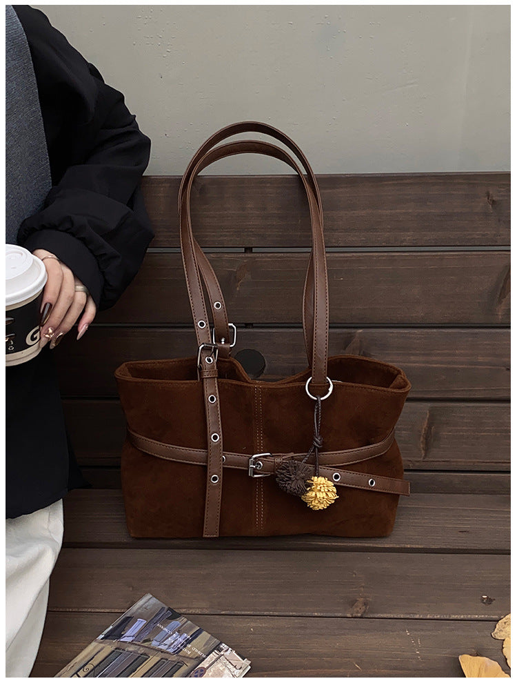 Carrye Ardent Curve - Carrye